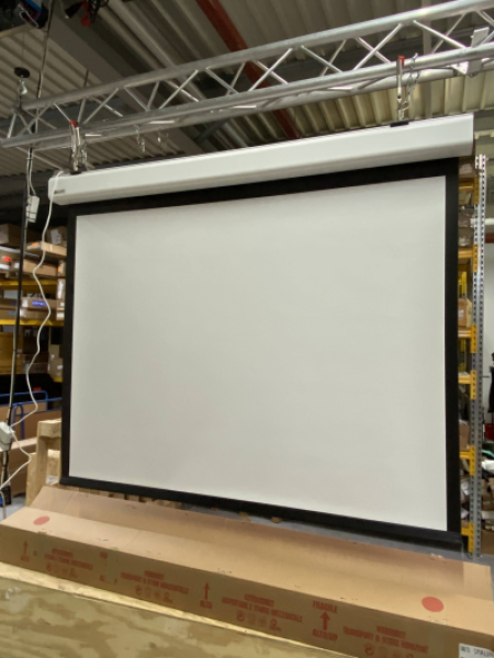 WS S Brillant Home 4:3 183x137 cm BE/BL